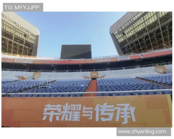 足球巨星成长轨迹与传奇故事揭示球场背后的奋斗与荣耀