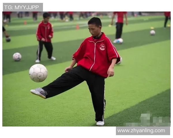 少林足球星爷颠球挑战赛 展现极致技艺与幽默风格 少林足球星爷颠球挑战赛 展现极致技艺与幽默风格